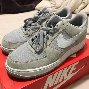 Women’s Grey Air Force 1 Low 7.5